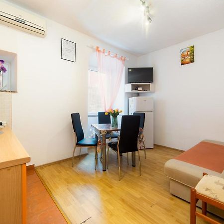 Apartment Kalalarga Makarska Exterior photo